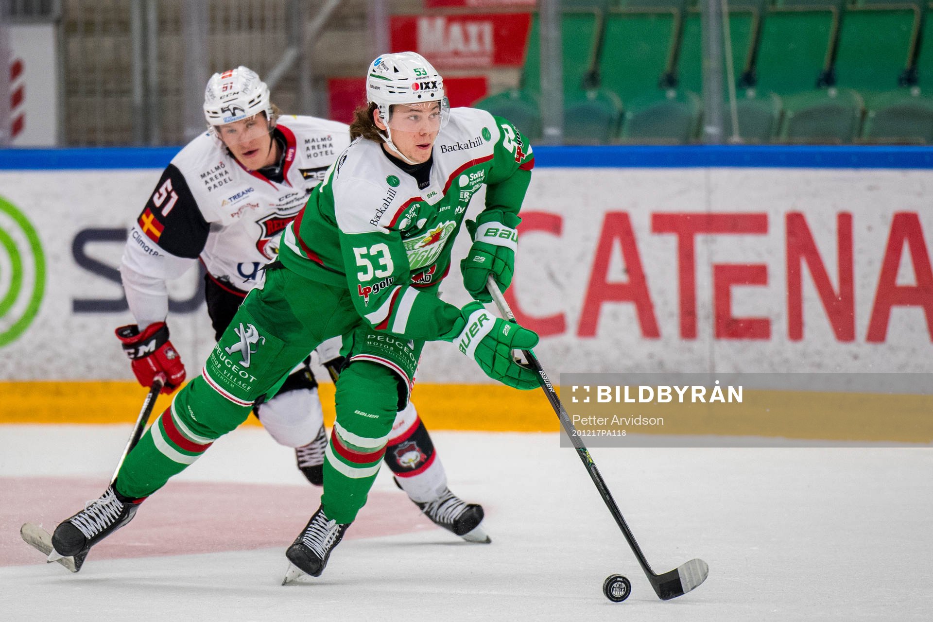Rögles Moritz Seider och Malmö Redhawks Emil Sylvegård