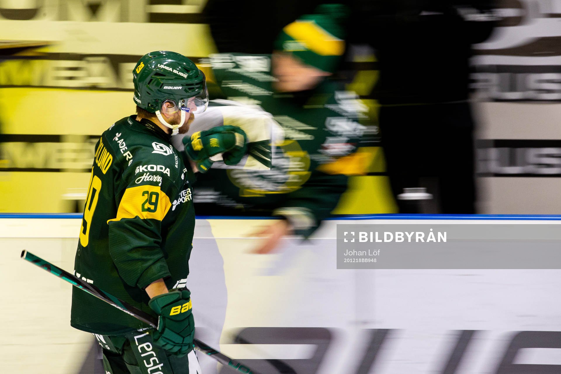 Björklövens Alexander Wiklund jublar