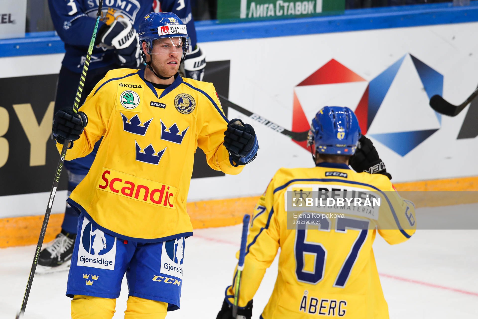 Oskar Lindberg of Sweden and Pontus Åberg of
