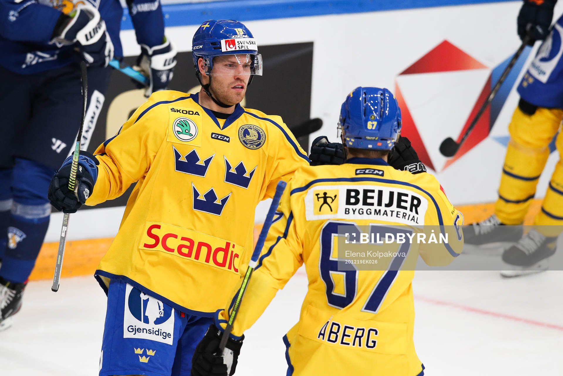 Oskar Lindberg of Sweden and Pontus Åberg of