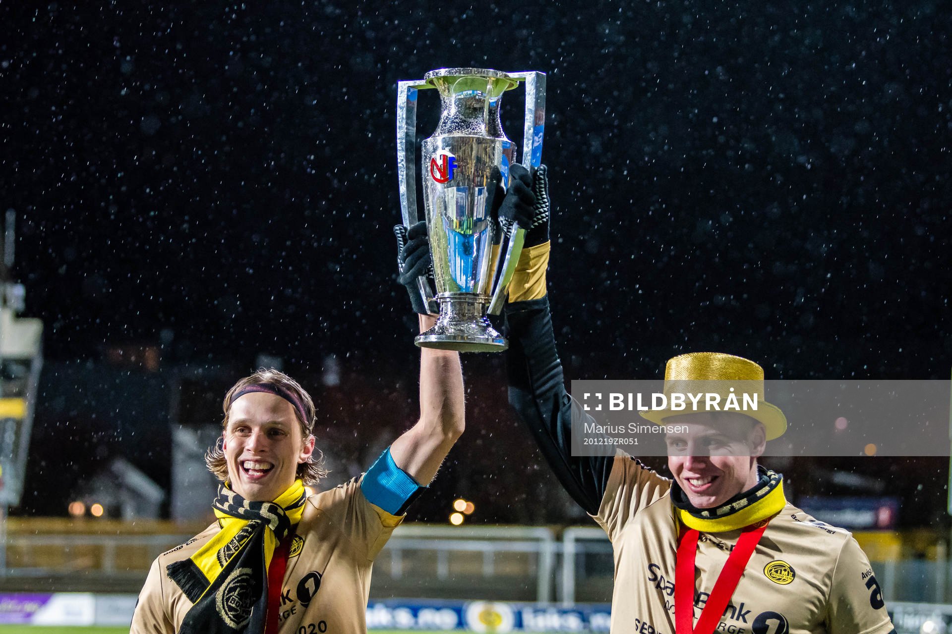 Ulrik Saltnes and Alfons Sampsted of Bodø/Glimt celebrates