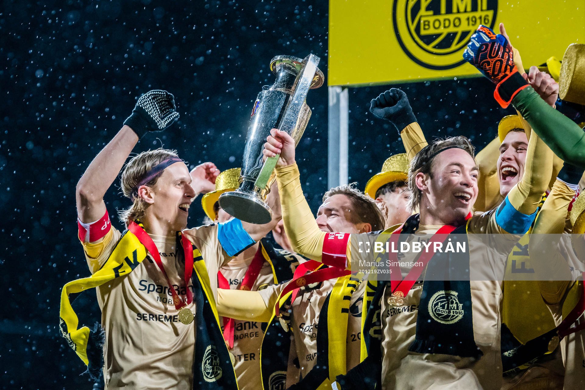 Ulrik Saltnes and Patrick Berg of Bodø/Glimt celebrates