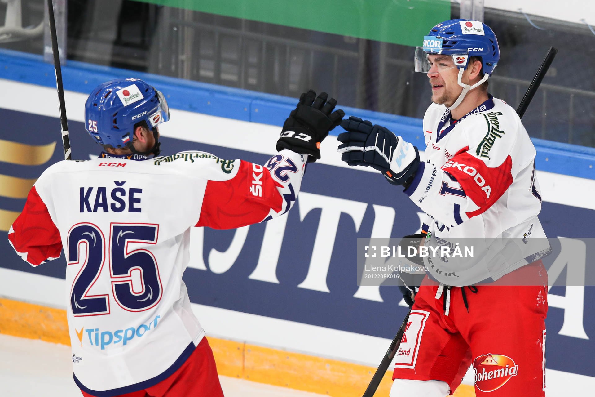 Lenc Radan of Czech Republic and David Kase  celebrate the