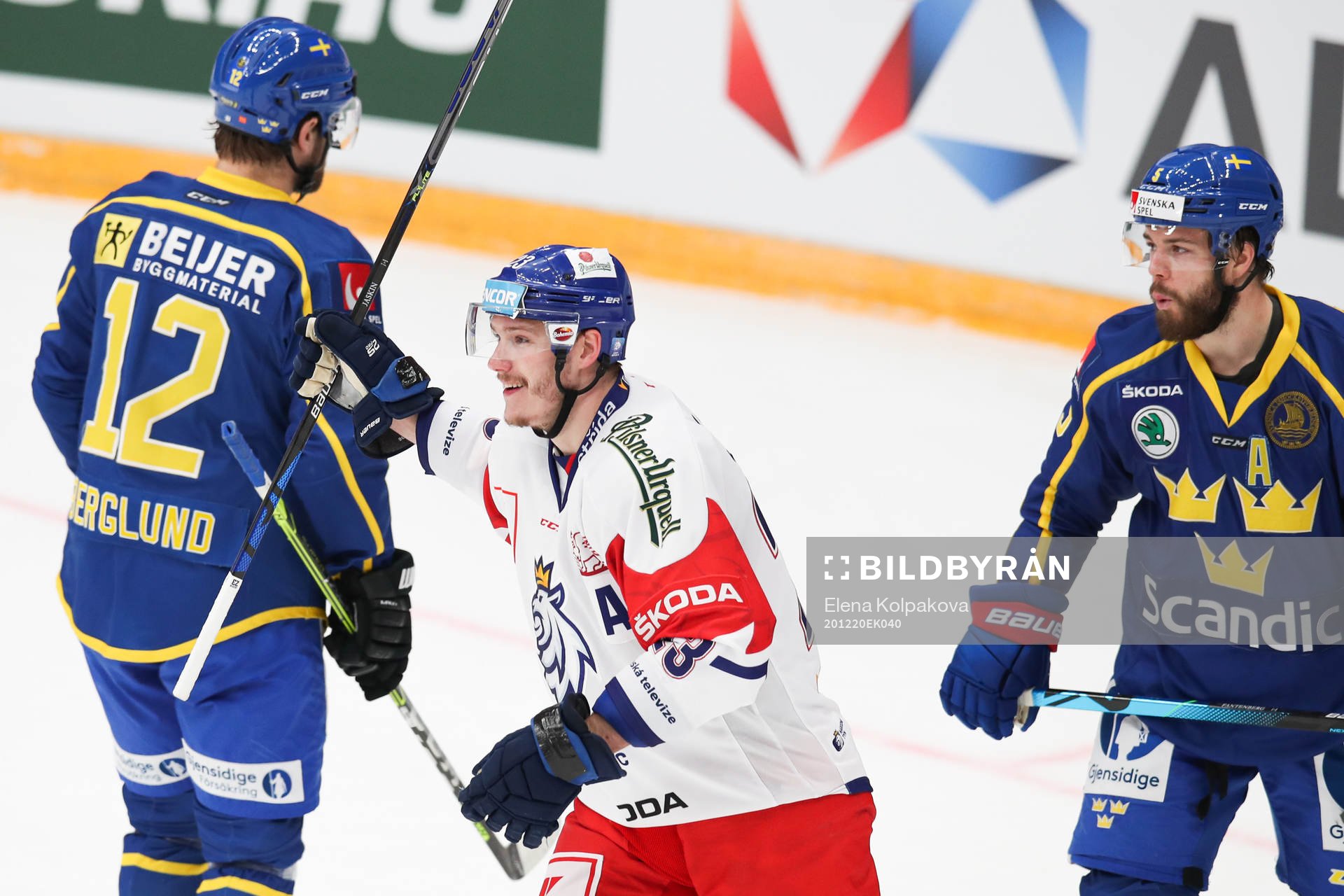 Dmitrij Jaskin celebrates the 2-1 goal