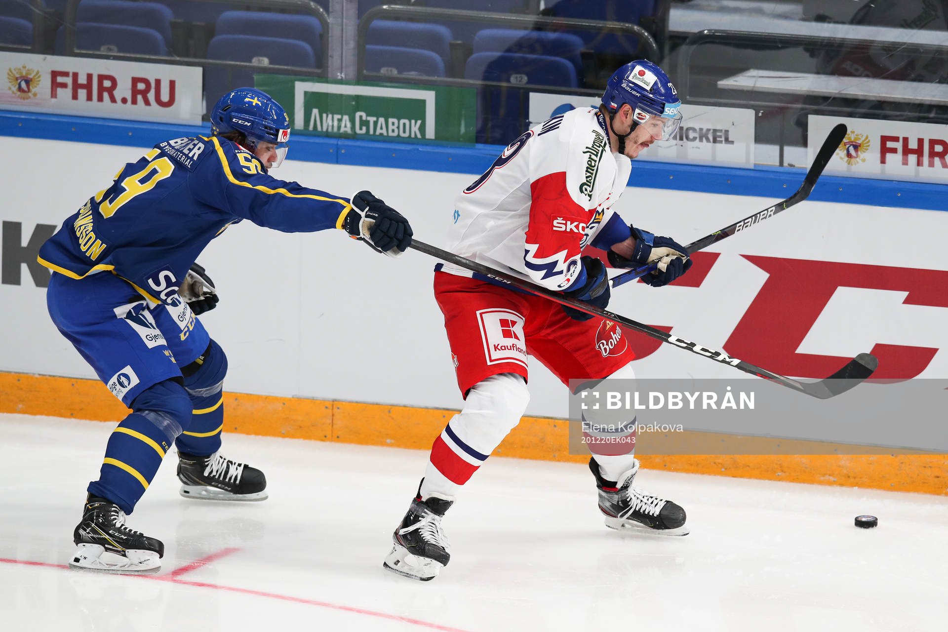 Linus Johansson of Sweden and Dmitrij Jaskin of Czech