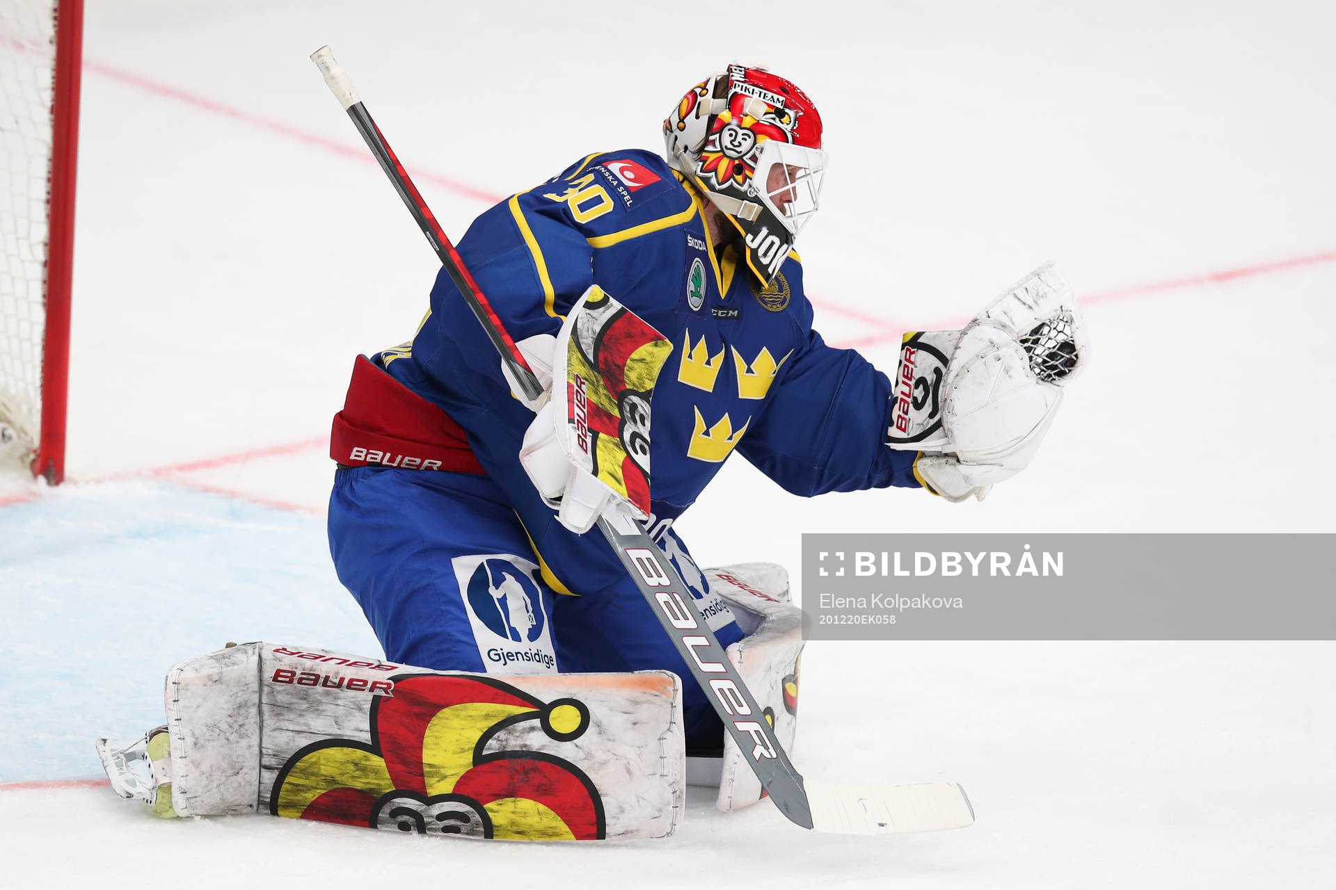 goalkeeper Anders Lindbäck of Sweden during the Channel