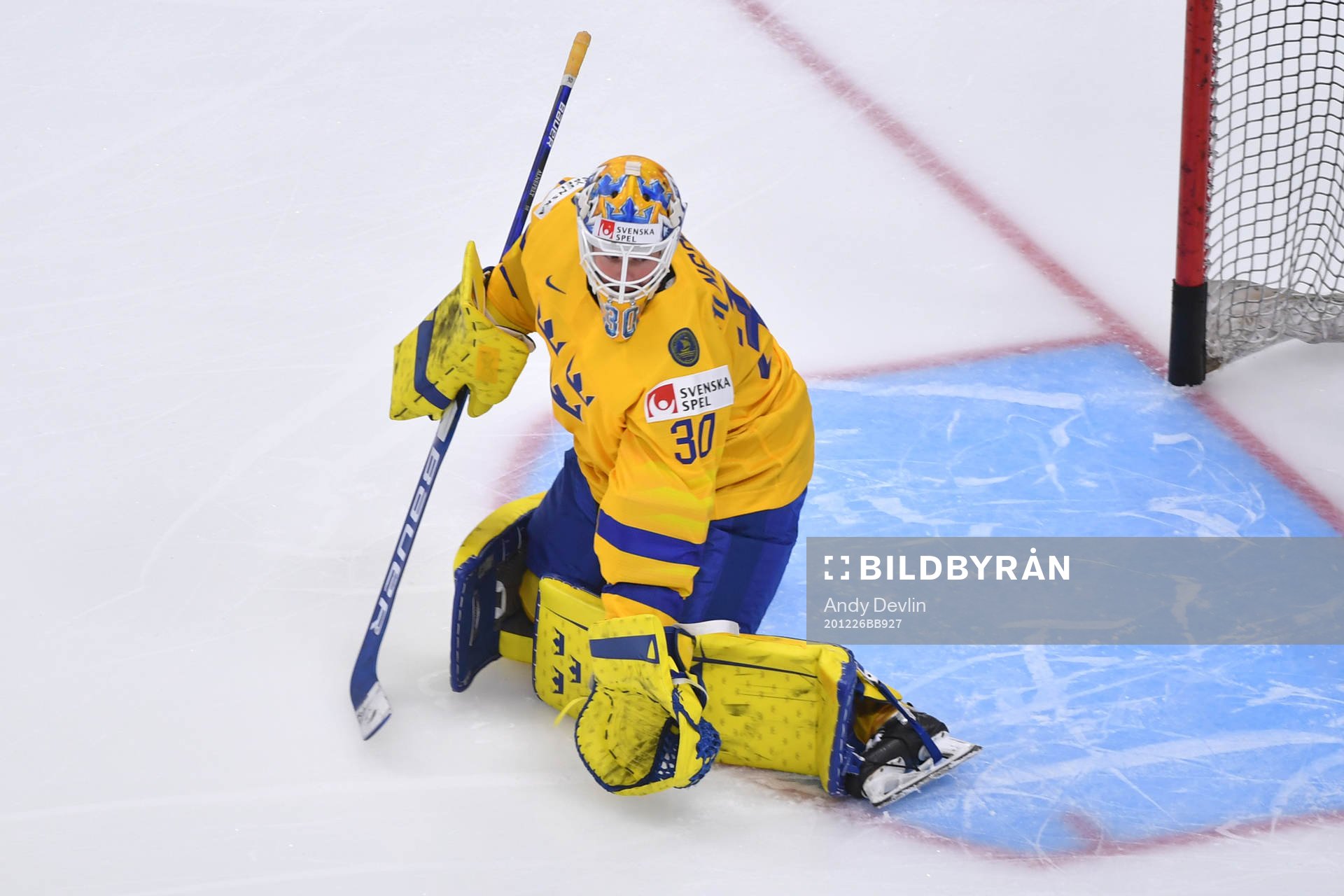 Hugo Alnefelt warms up prior to the 2021 IIHF World Junior