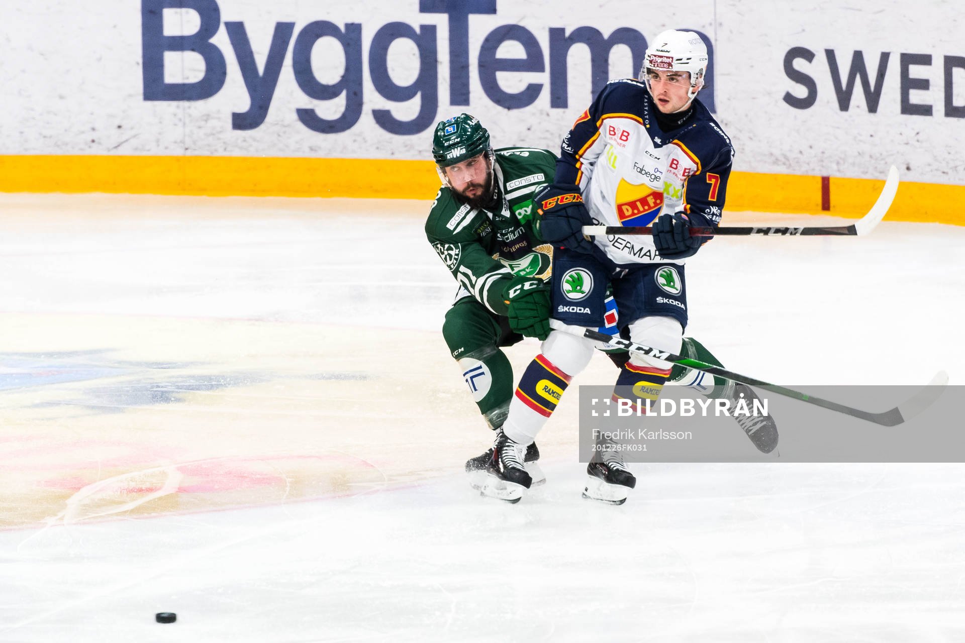 Färjestads Jesse Virtanen och Djurgårdens Robert Nardella