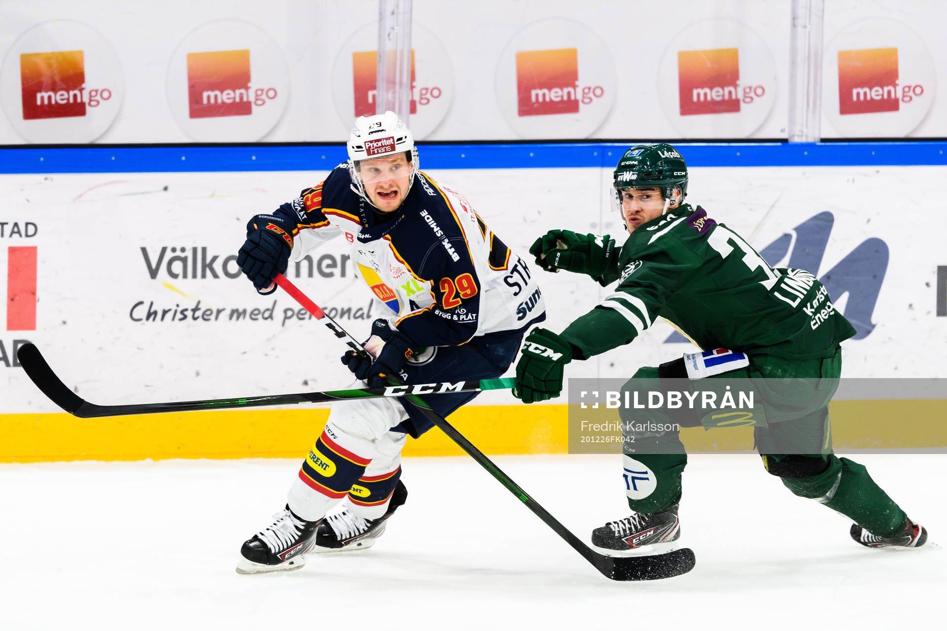 Djurgårdens Sebastian Strandberg och Färjestads Michael