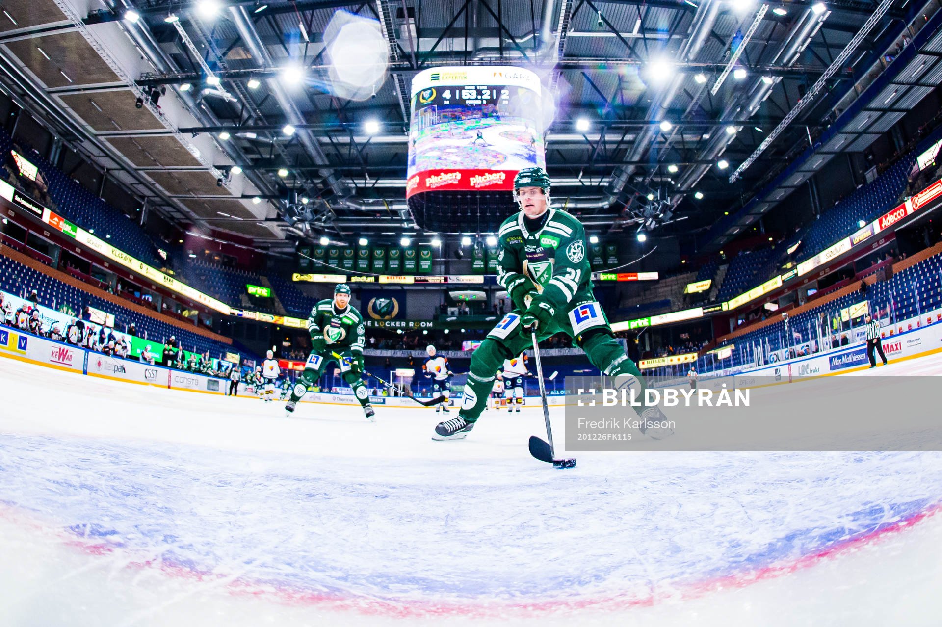 Färjestads Carl Jakobsson gör 5-2 i tom bur