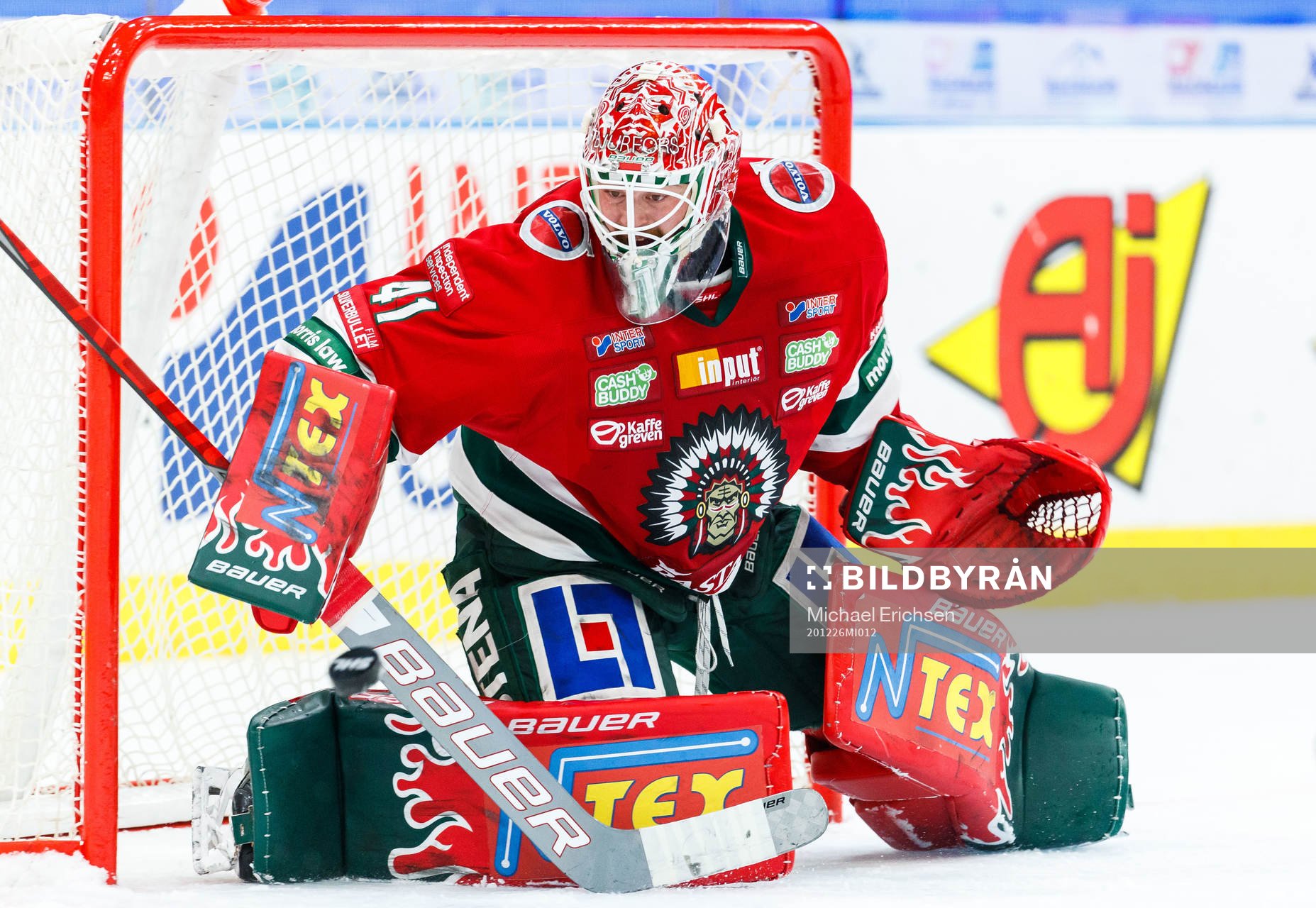 Frölundas goalkeeper Niklas Rubin