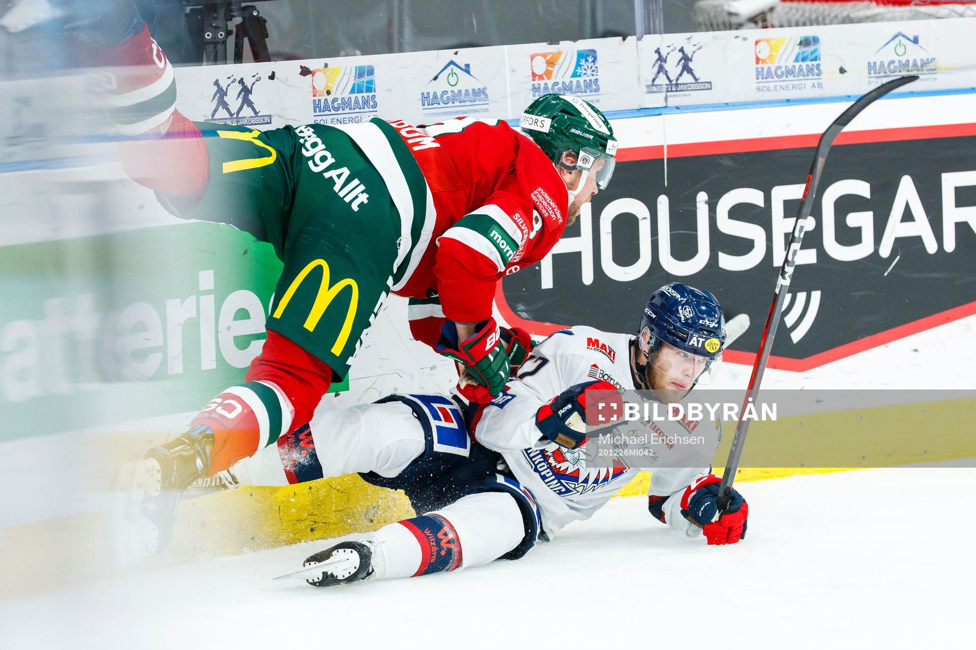 Frölundas Viktor Ekbom och Linköpings Niko Ojamäki