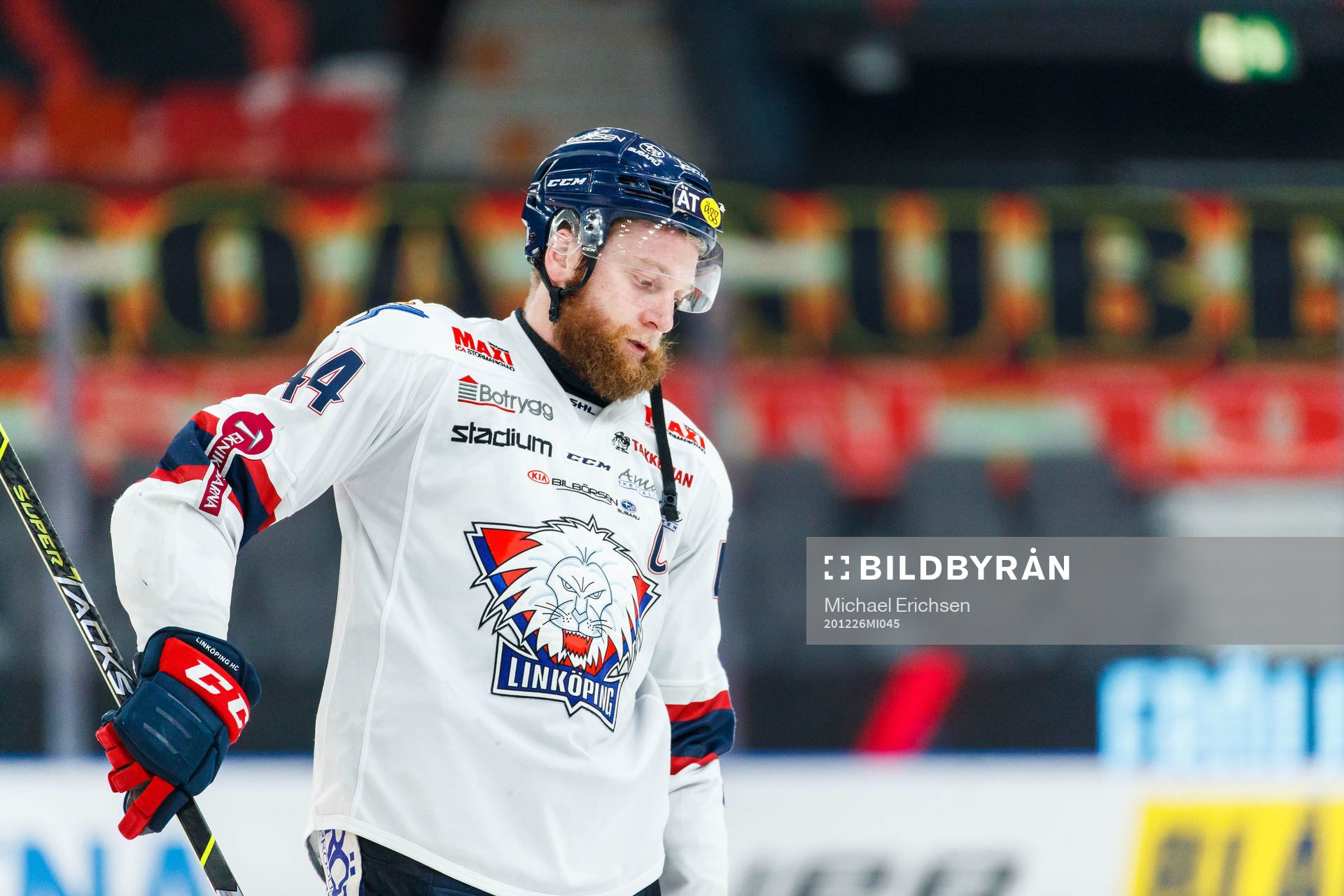 Linköpings Jonas Junland deppar