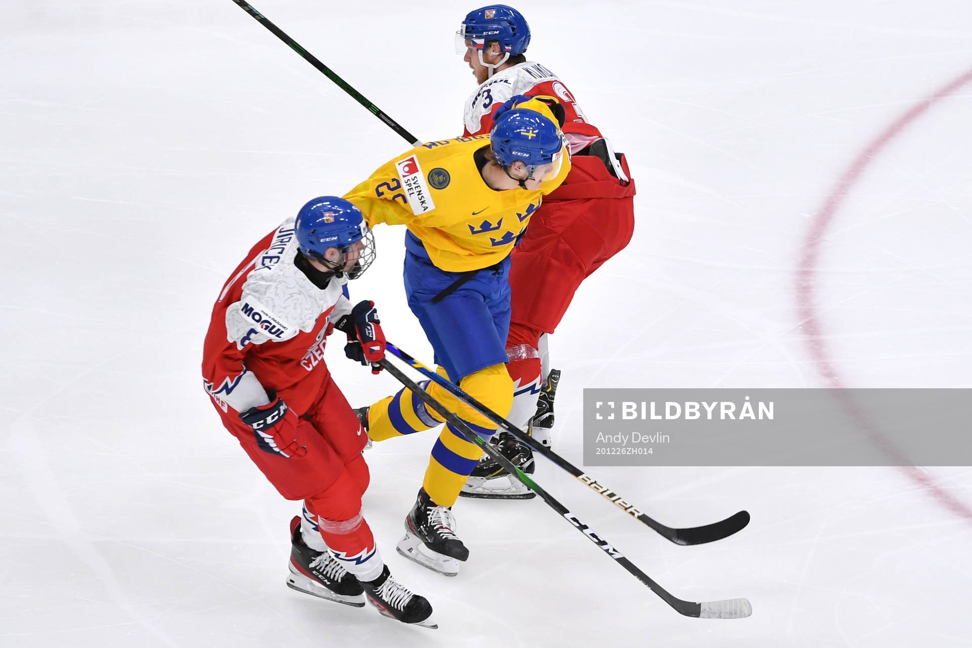 Elmer Söderblom of Sweden barges thru Karel Klikorka and