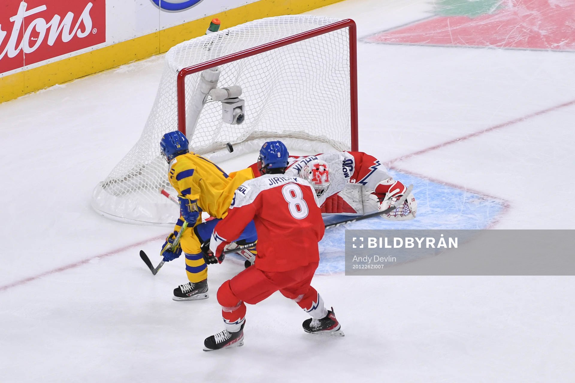 Arvid Costmar shoots