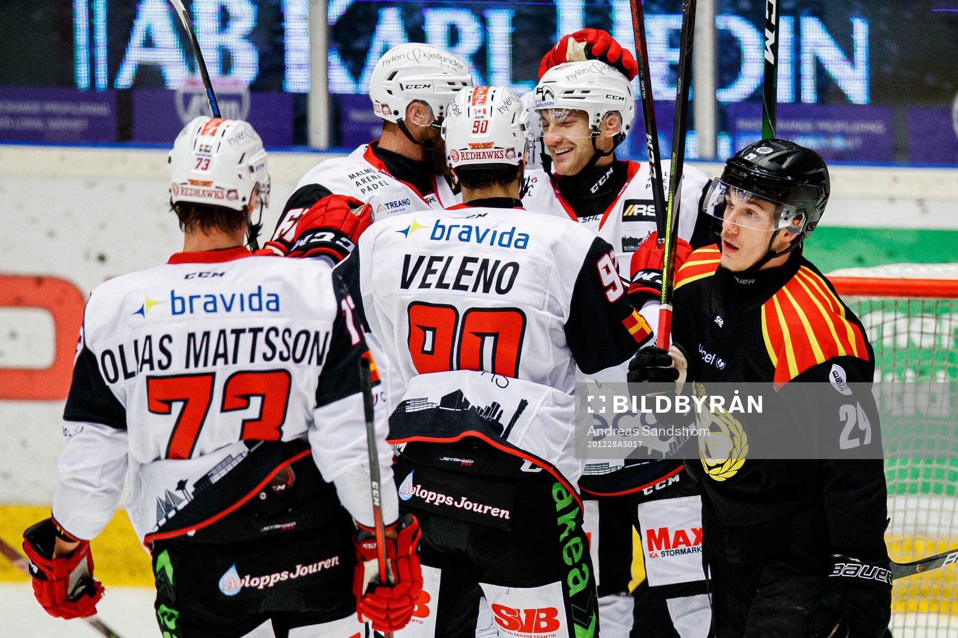 Malmö Redhawks Adam Johnson jublar