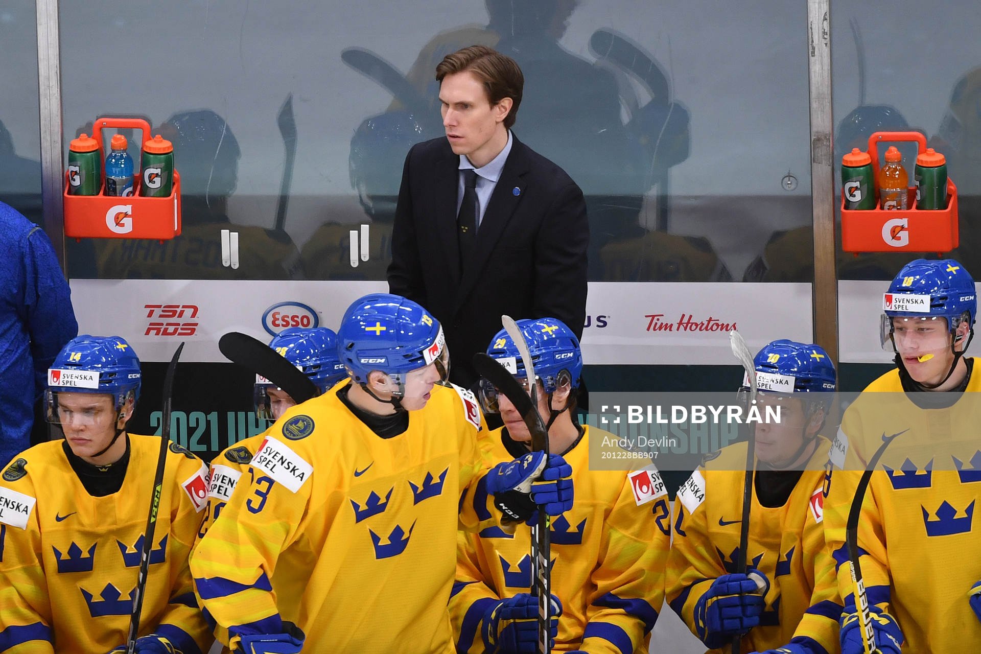 Team Sweden Head Coach Joel Rönnmark watches the play