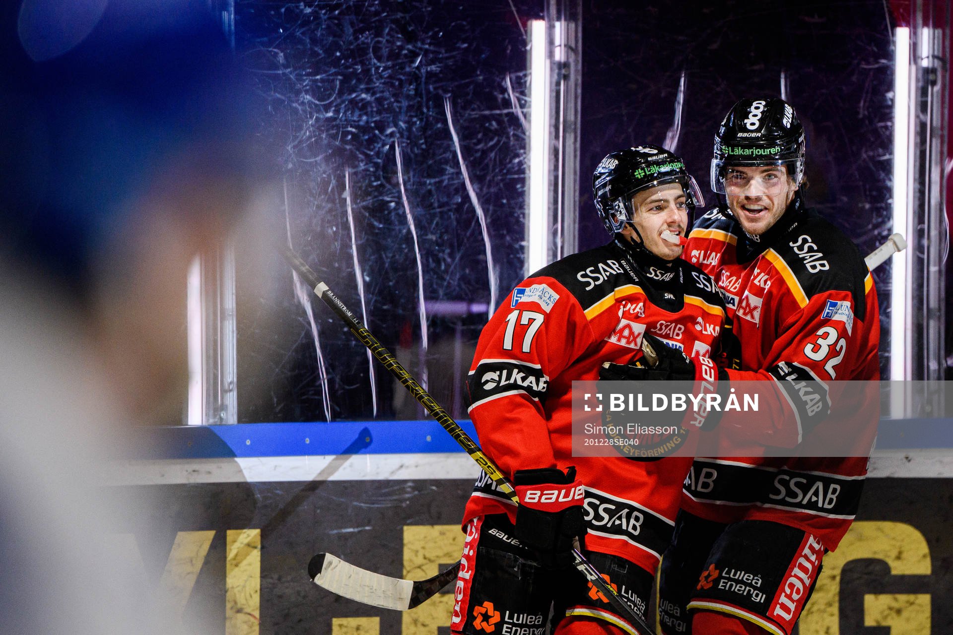 Luleås Isac Brännström och Oscar Engsund jublar