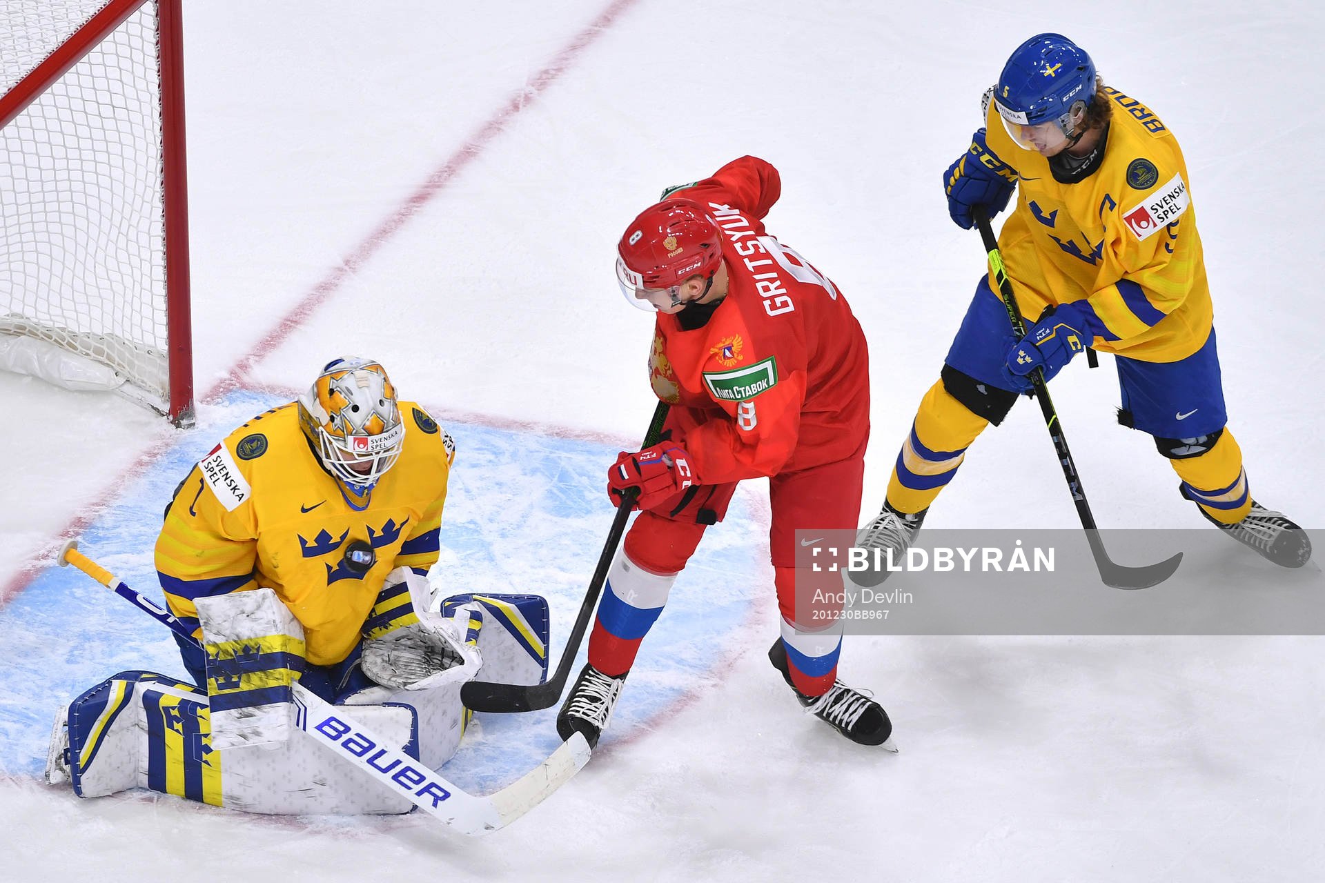 Jesper Wallstedt of Sweden makes a save