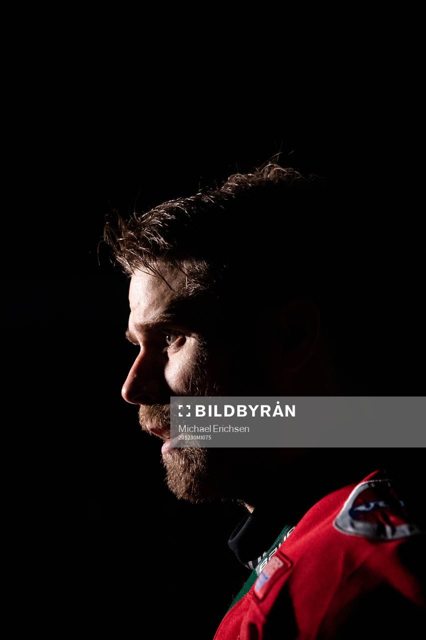 Frölundas Jonathan Sigalet  innan ishockeymatchen i SHL