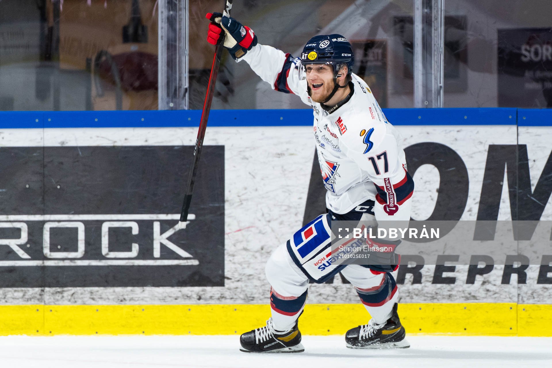 Linköpings Niko Ojamäki jublar