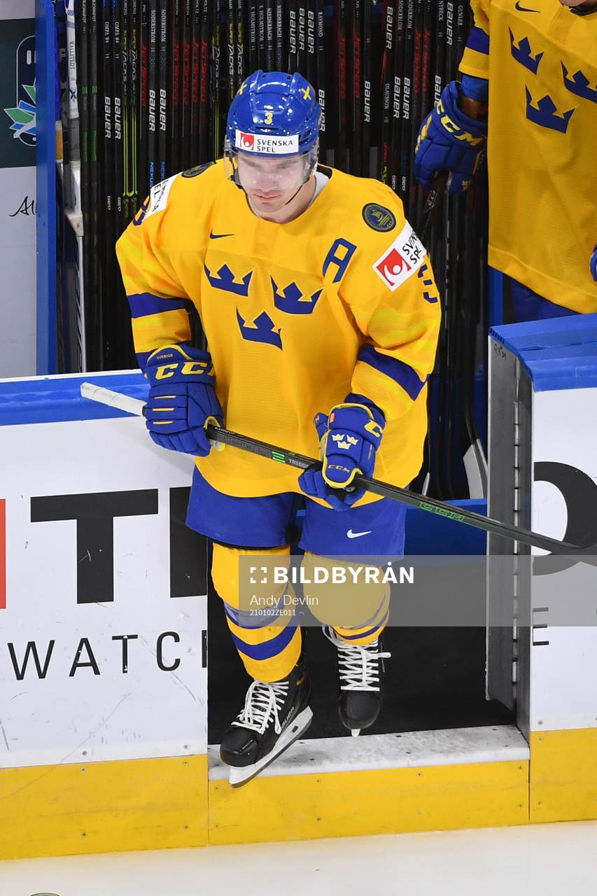 Tobias Björnfot of Sweden steps
