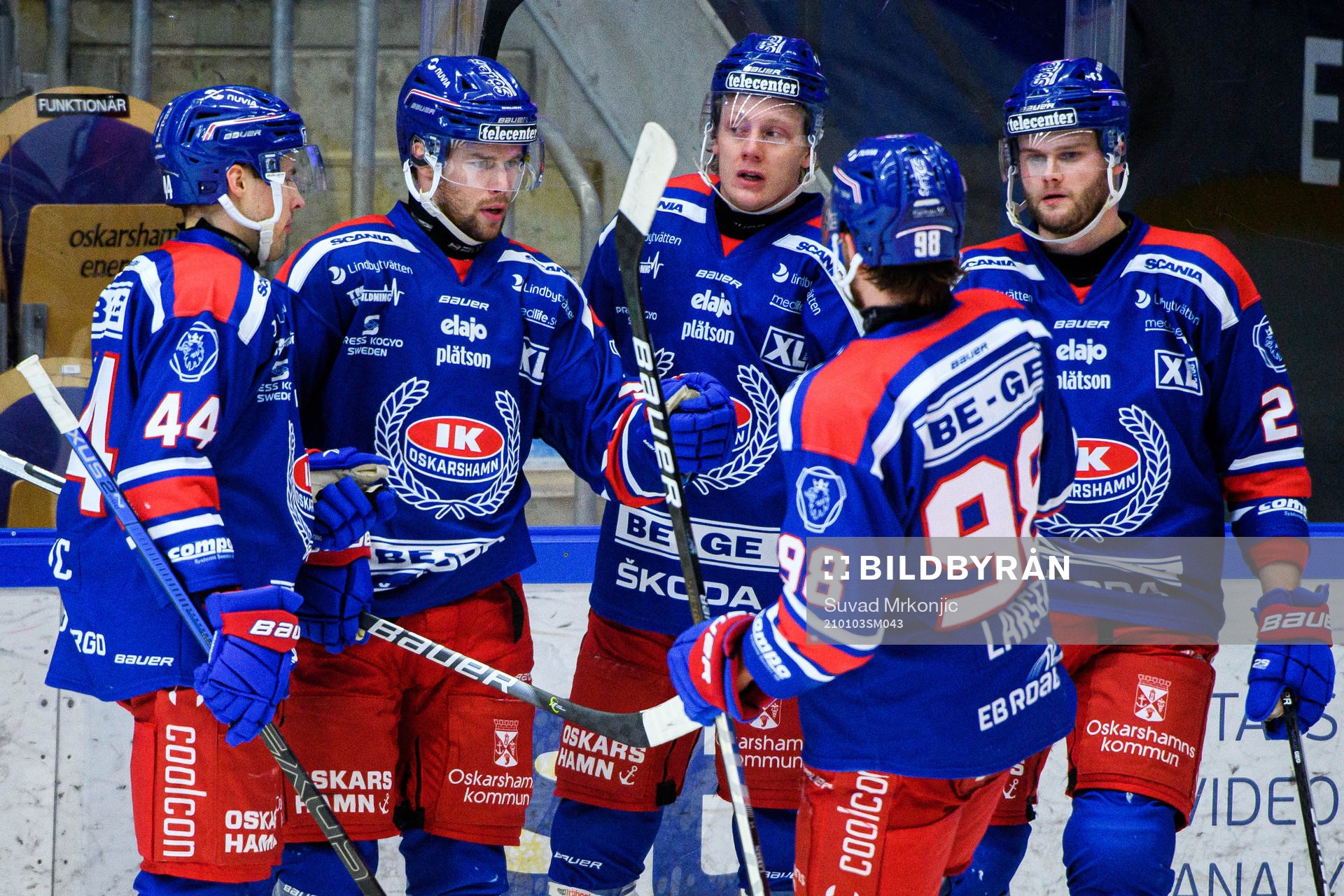 Oskarshamns Markus Modigs jublar med lagkamrater