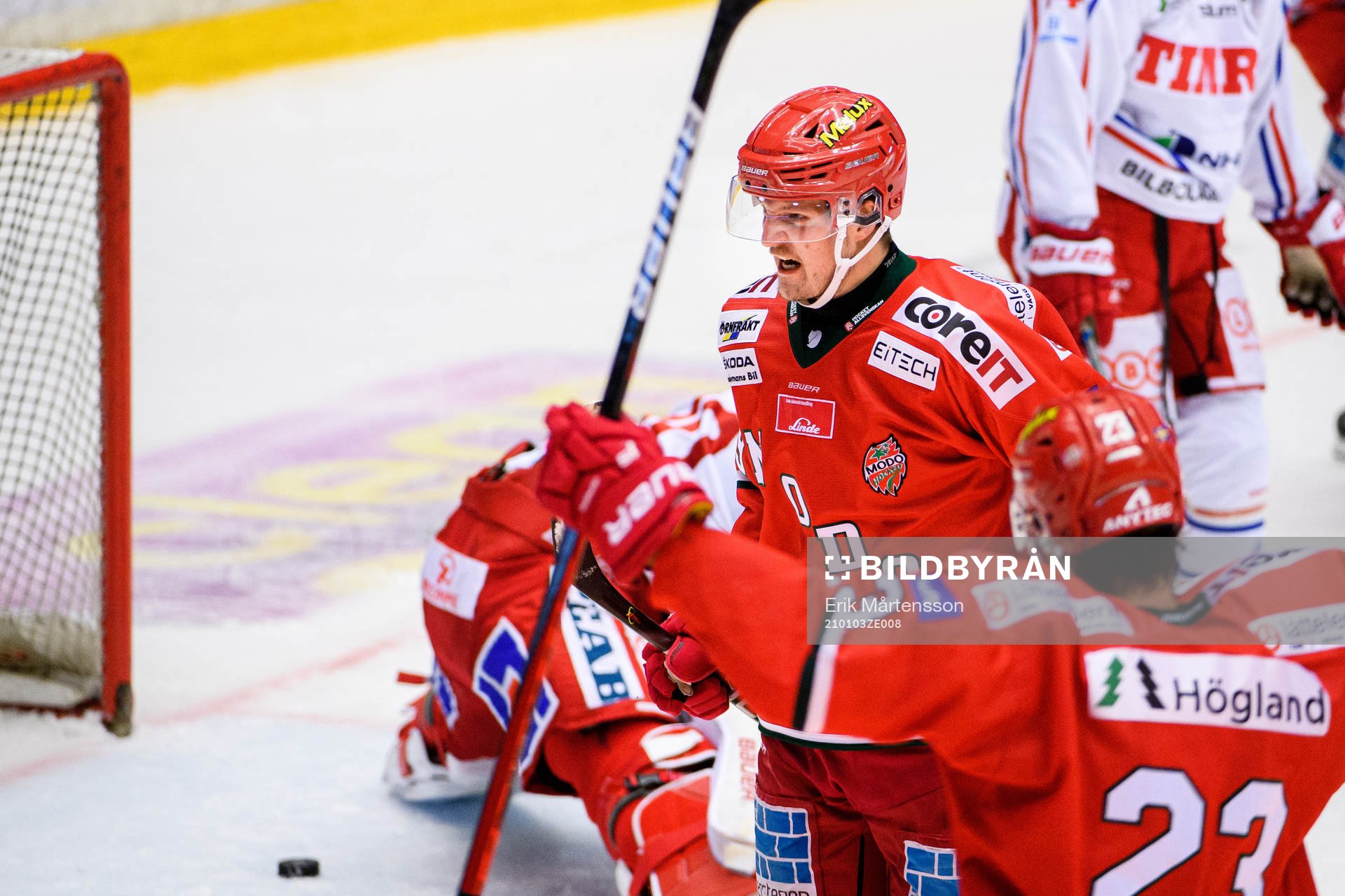 Modos Patrik Karlkvist jublar