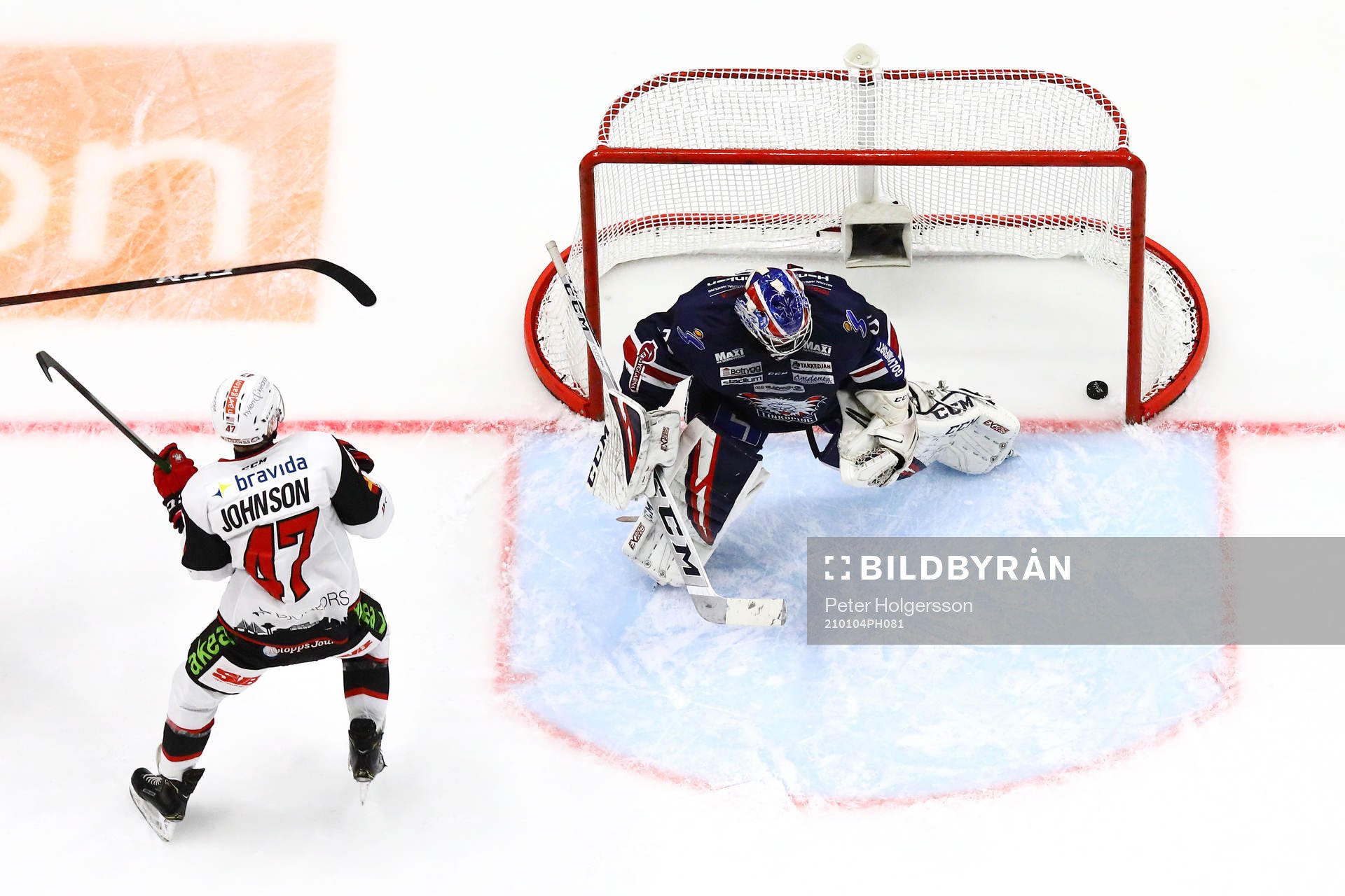 Malmö Redhawks Adam Johnson vid mål 1-2 av Malmö