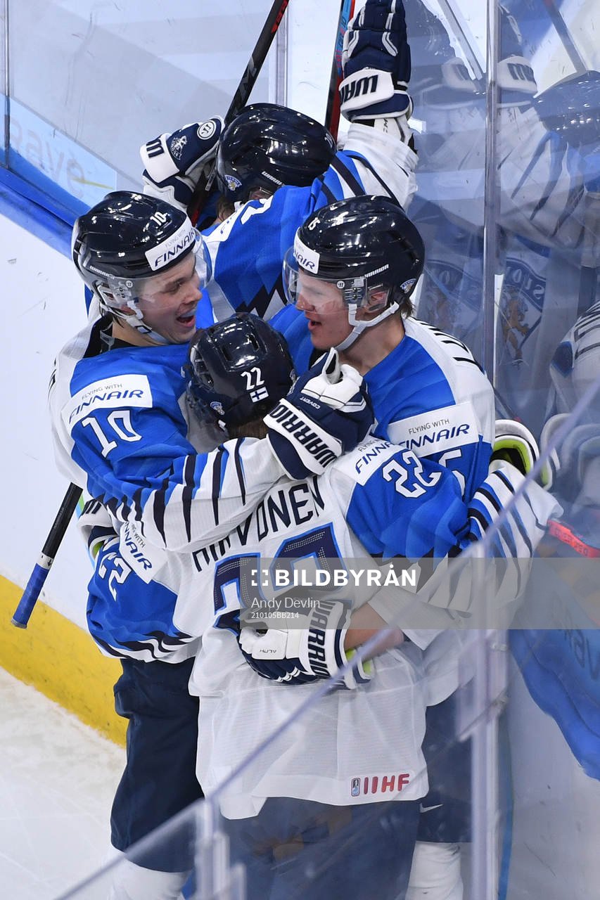 Roni Hirvonen, Kasper Puutio, Anton Lundell and Kasper