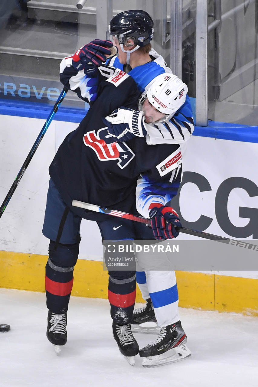 Benjamin Korhonen of Finland gets tied up with Matthew