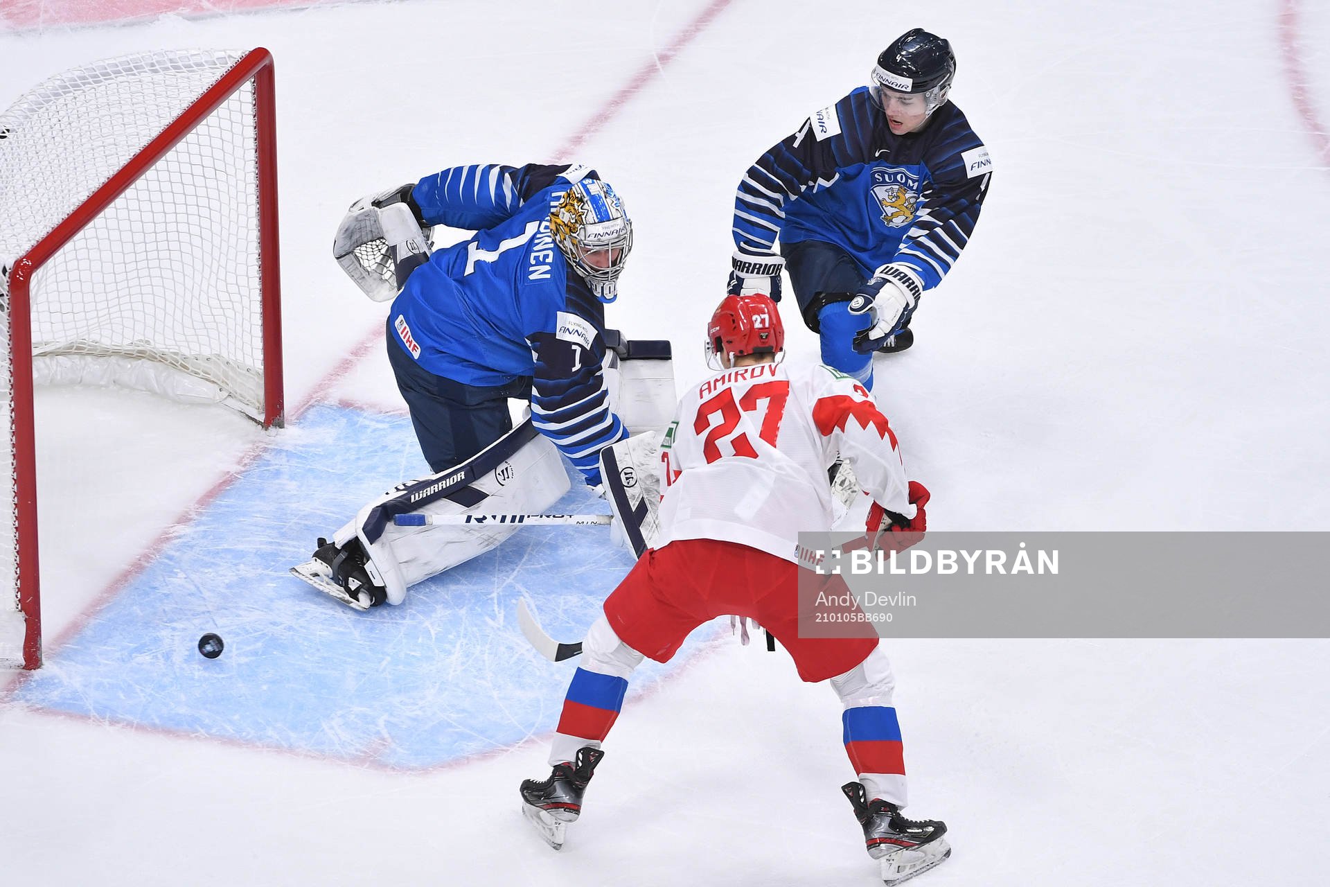 Kari Piiroinen of Finland makes a save