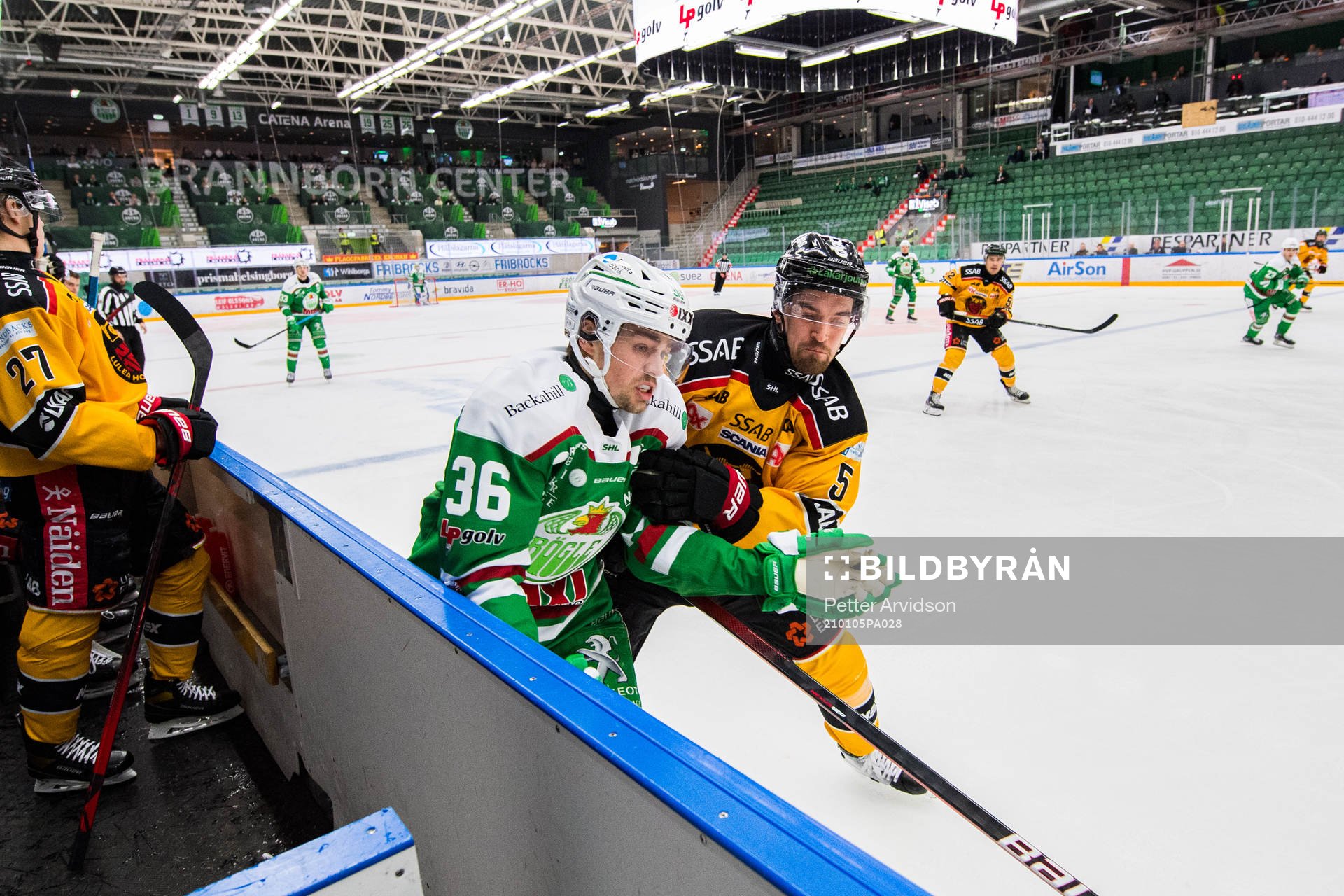 Rögles Filip Karlsson och Luleås Eddie Larsson