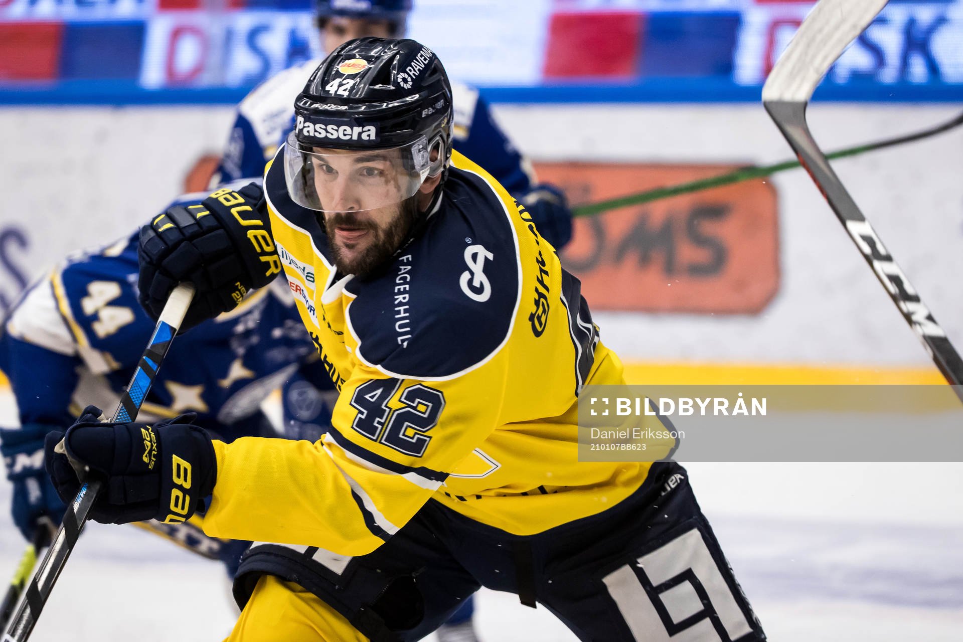 s Niklas Arell