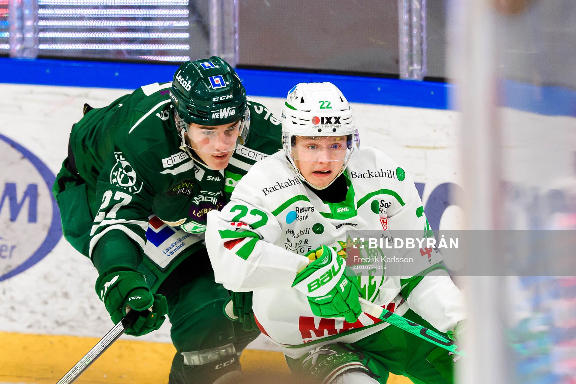 Färjestads Oskar Bäck och Rögles Samuel Jonsson