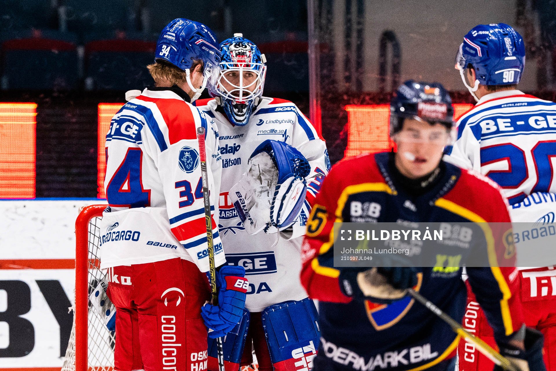 Oskarshamns Philip Samuelsson och målvakt Joe Cannata