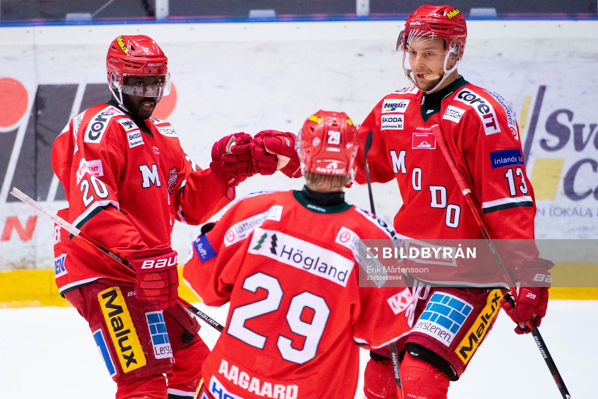 Modos Edwin Hedberg, Mikkel Aagaard och Johan Harju jublar