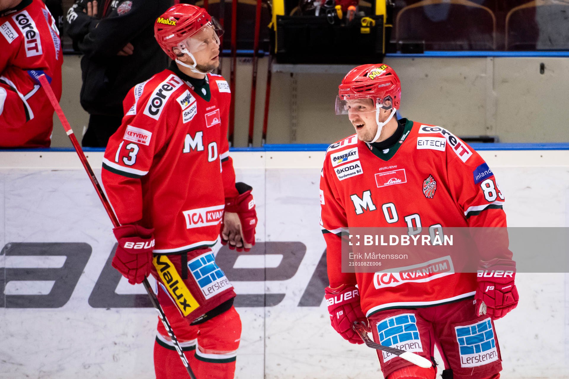 Modos Johan Harju och Patrik Karlkvist jublar