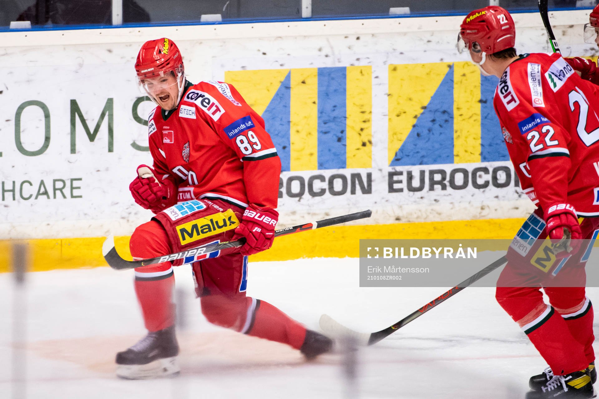 Modos Patrik Karlkvist jublar