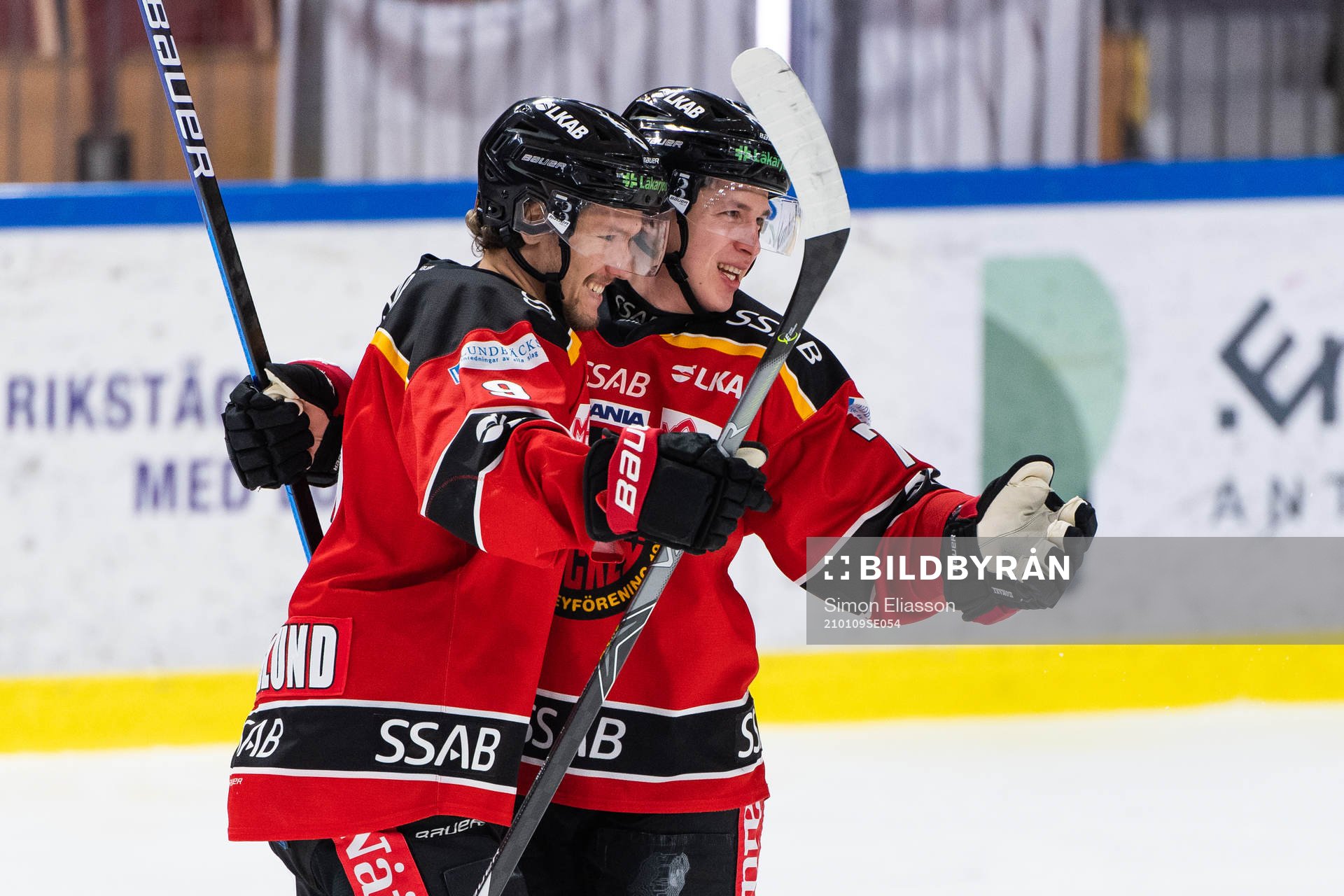 Luleås Victor Berglund och Arttu Ilomäki jublar