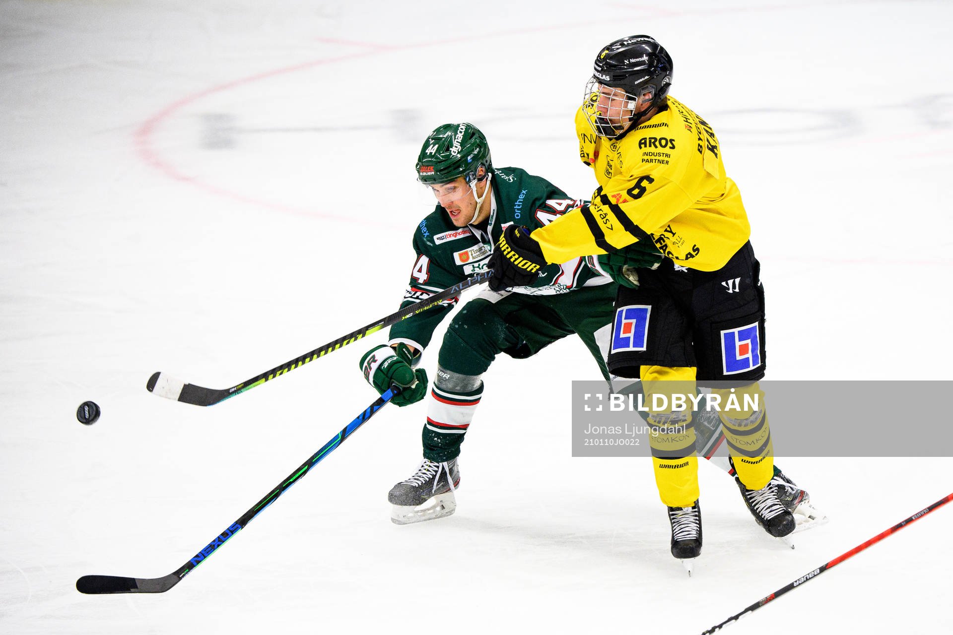 Tingsryds Jonatan Harju och Västerås Gabriel Kangas