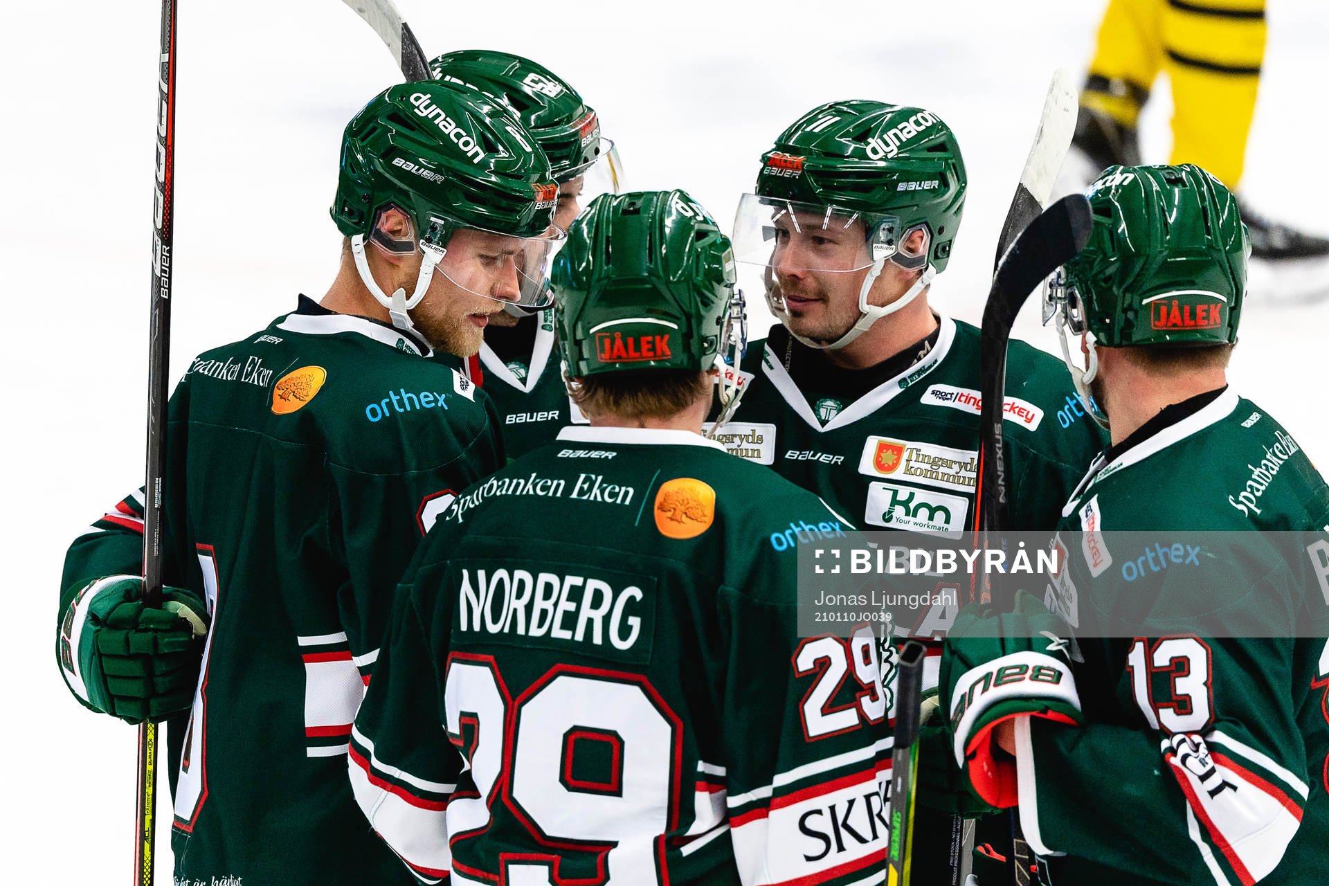 Tingsryds Martin Janolhs och Anton Svensson jublar