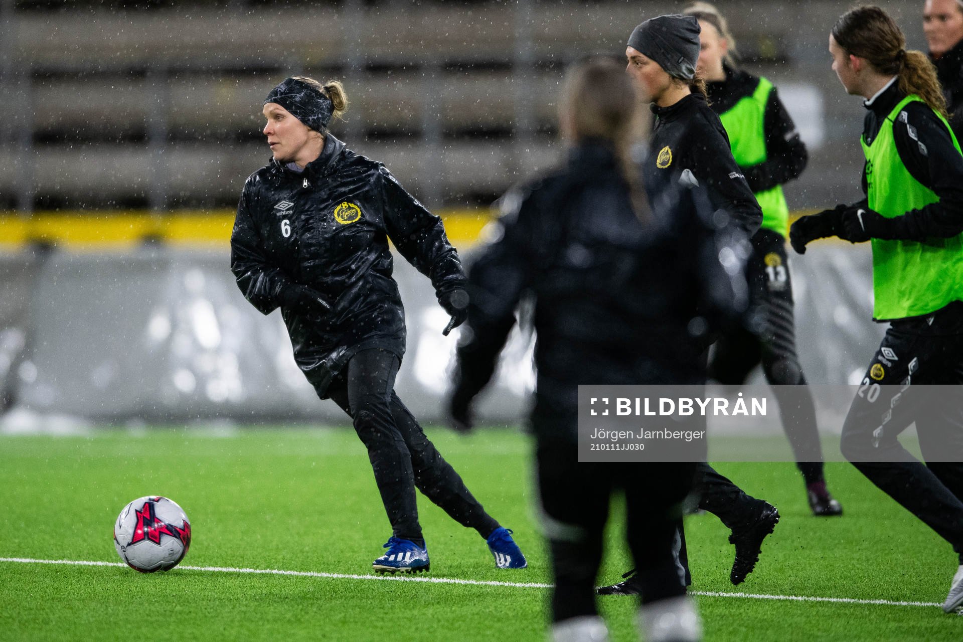 Linda Westberg Carlsson under en träning med Elfsborgs damlag den 11 januari 2021 i Borås.