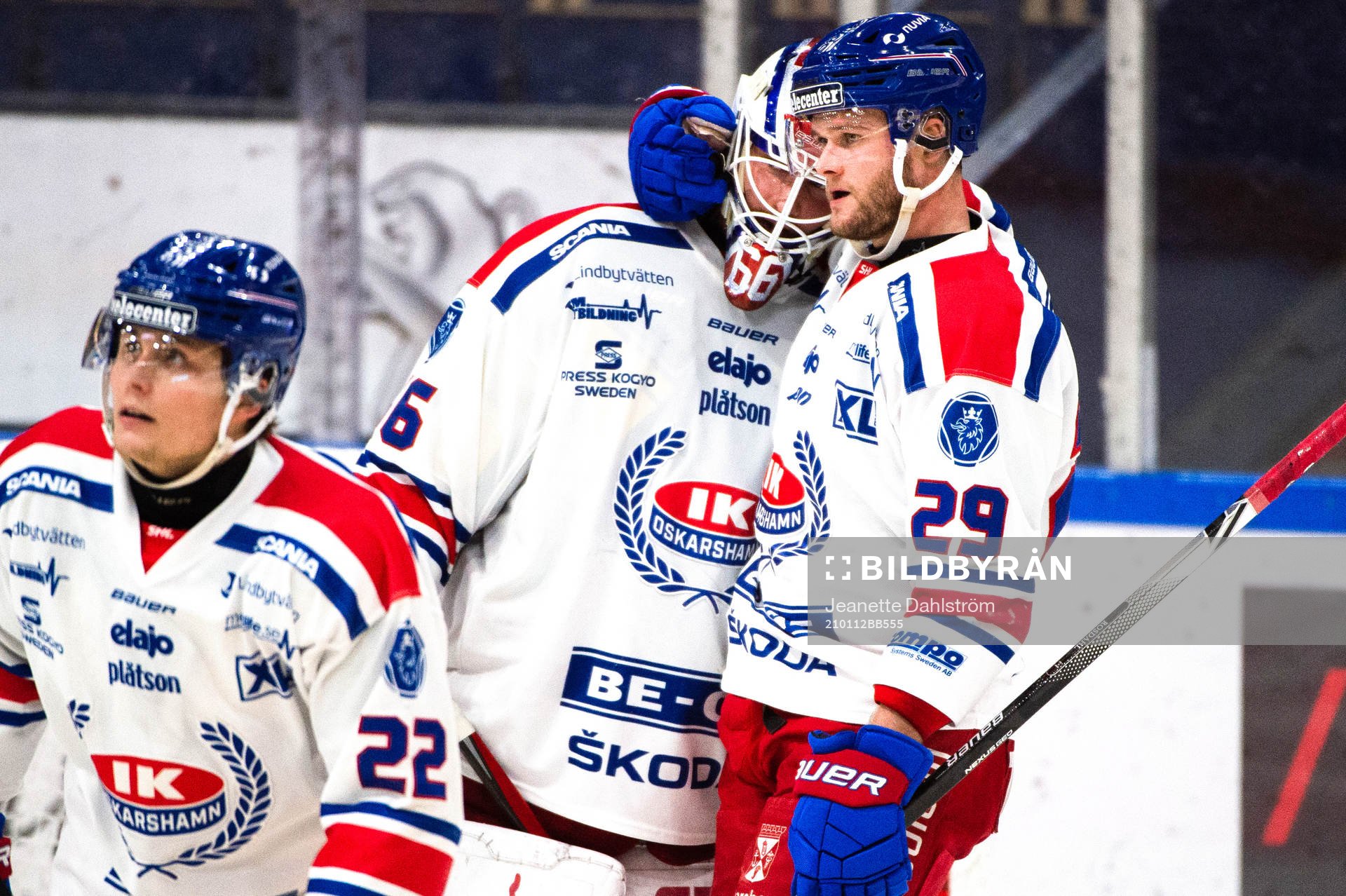 Oskarshamn Kim Rosdahl och Tex Williamsson jublar