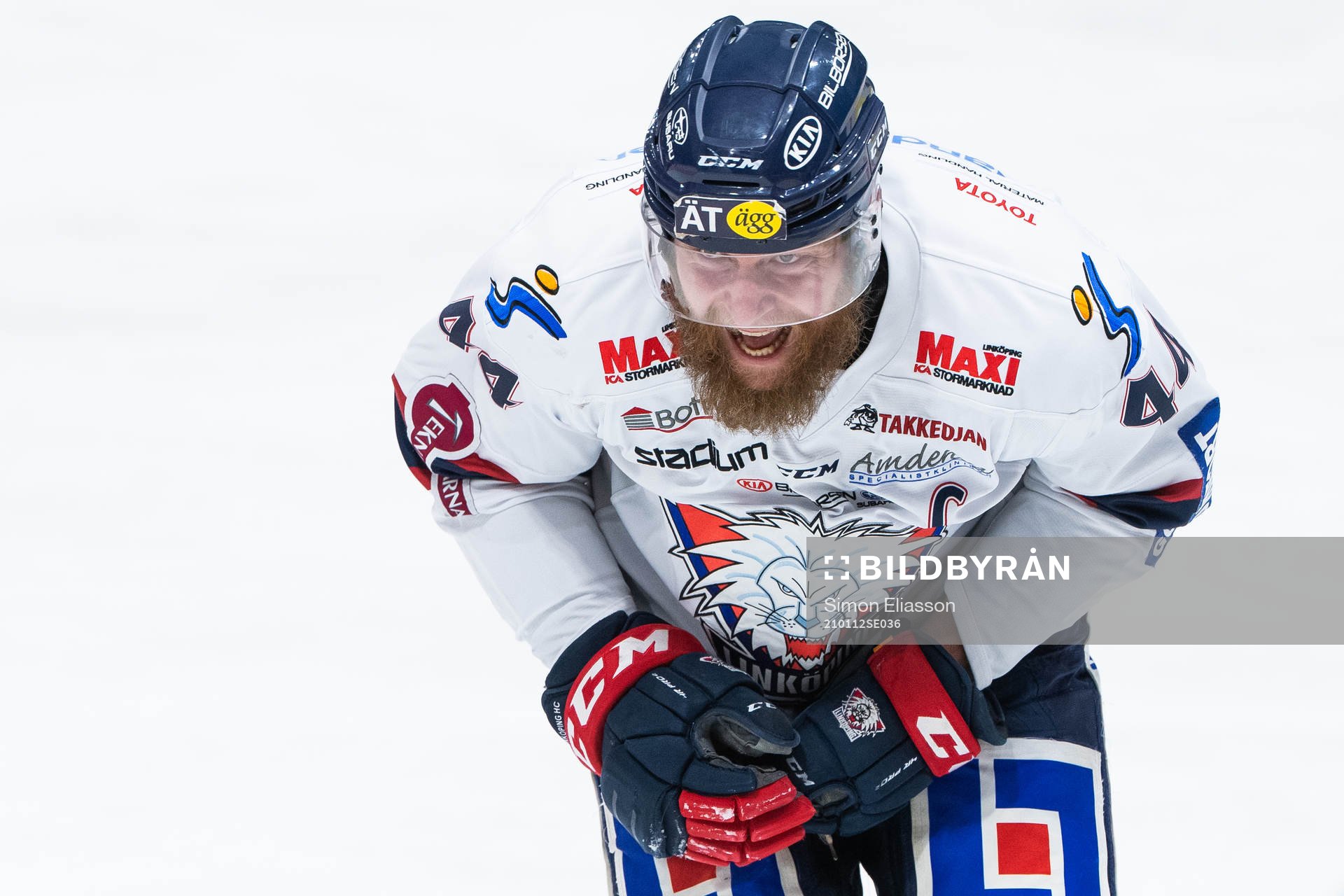 Linköpings Jonas Junland har ont i handen