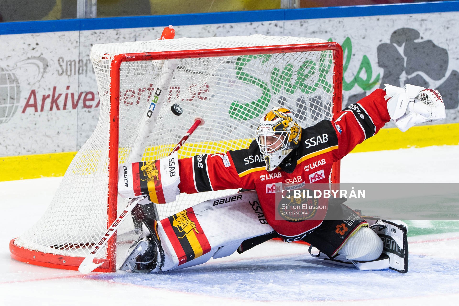 Linköpings Henrik Törnqvist gör 1-0 bakom Luleås