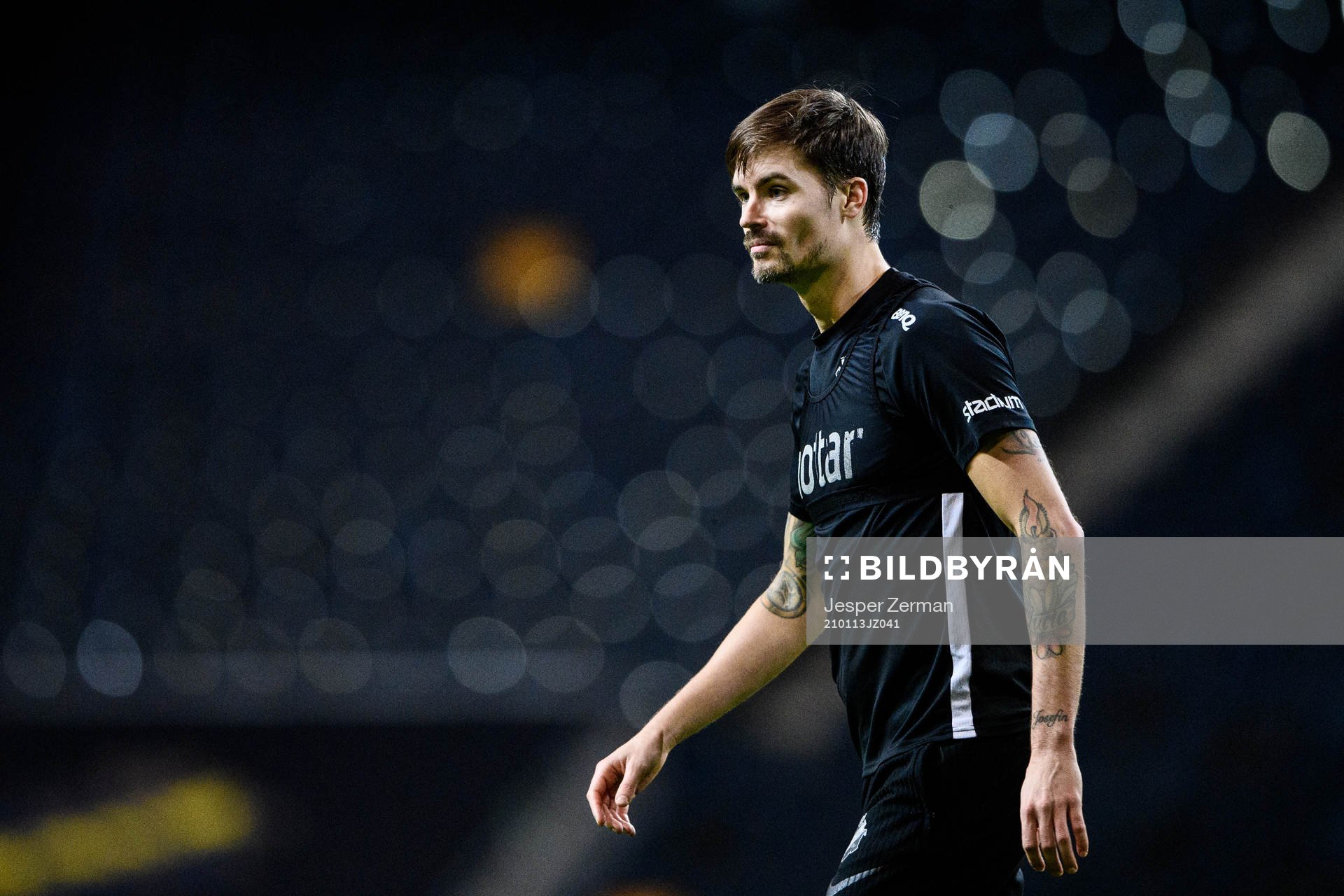s Mikael Lustig