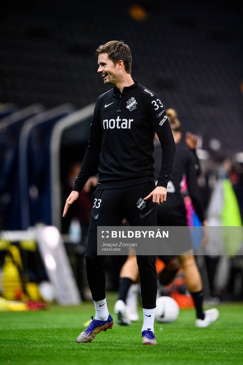 s Mikael Lustig