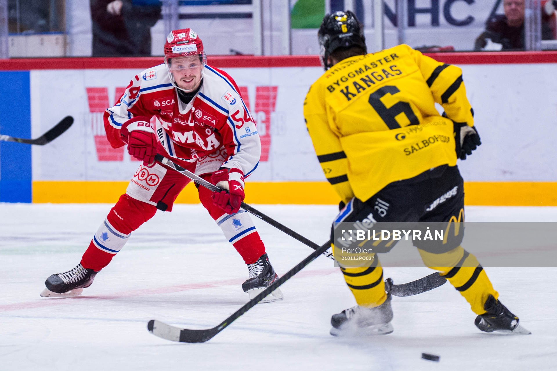 Timrås Jonathan Dahlén och Västerås Gabriel Kangas