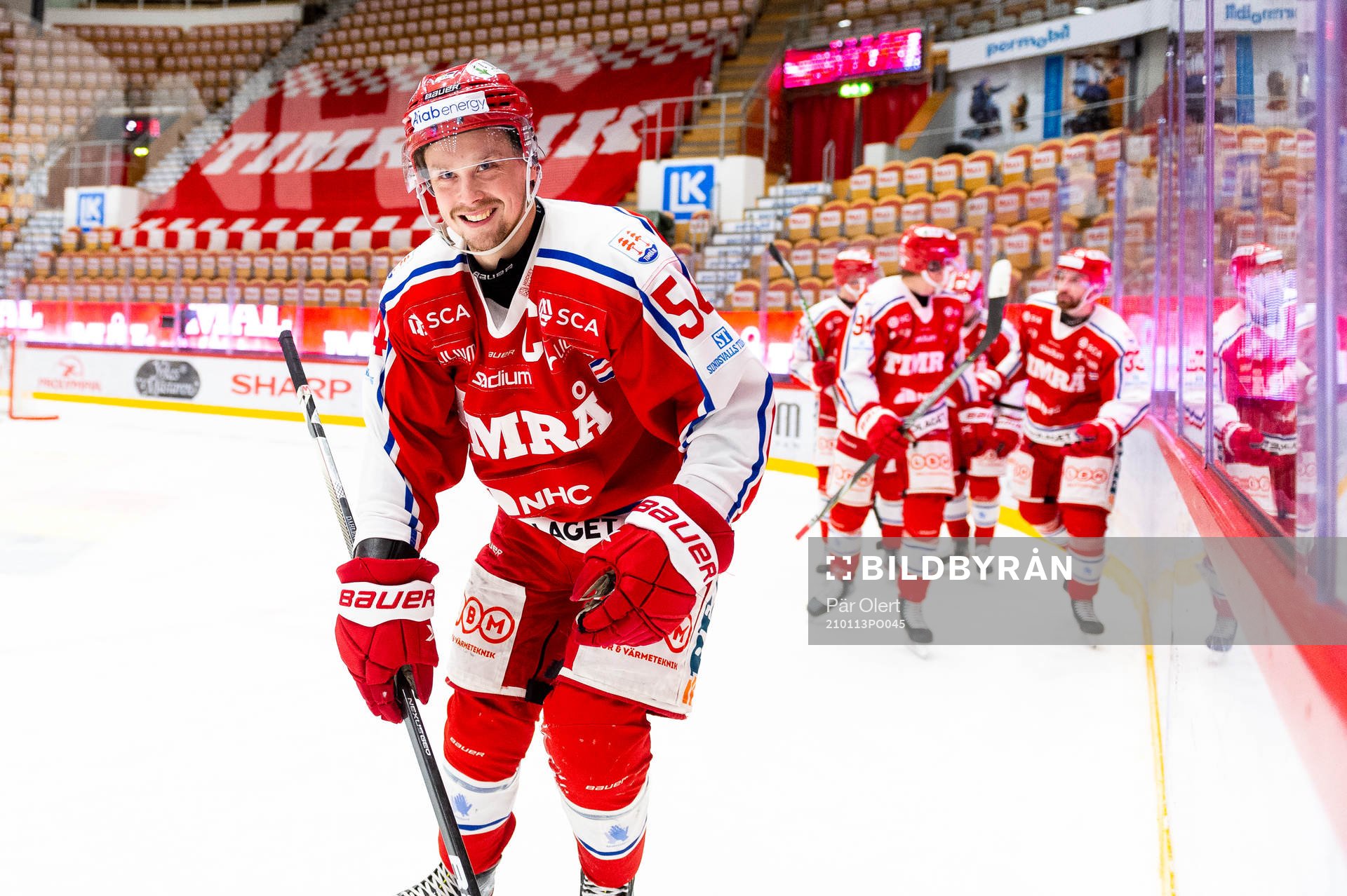 Timrås Jonathan Dahlén jublar